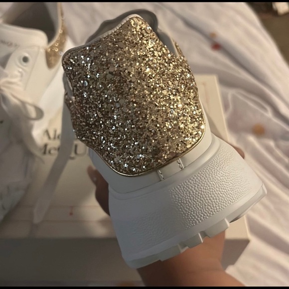 Alexander McQueen oversized sneaker - Picture 3 of 6